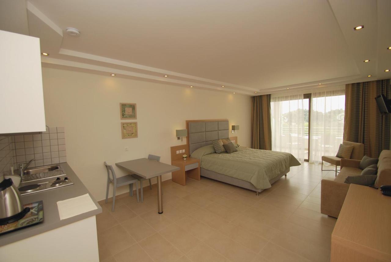 Skiathos Premier Troulos Room photo